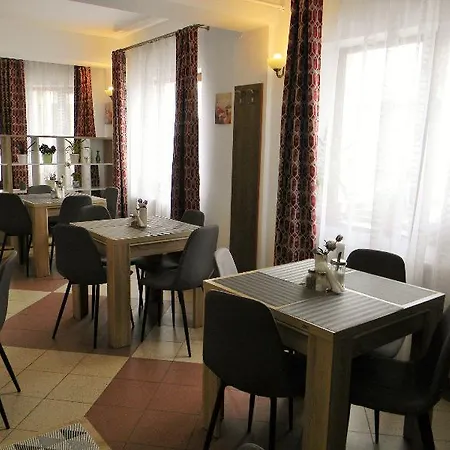 Long Street Otel